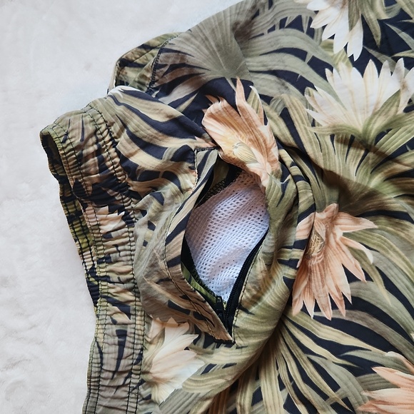 Tommy Bahama Sz L Vintage, Men's Summer, Vacation, Pool, Beach, Swimming Trunks - Picture 7 of 11